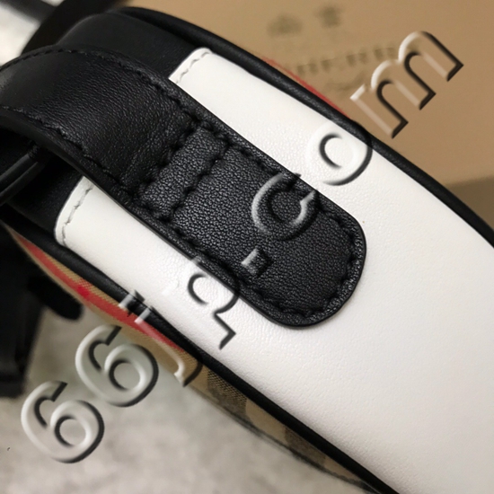 バーバリーバッグ素材ディテール